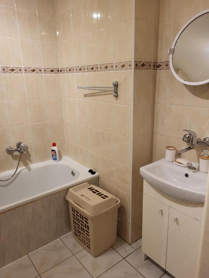 Apartament Sosnowy Z Parkingiem Torun Exterior photo
